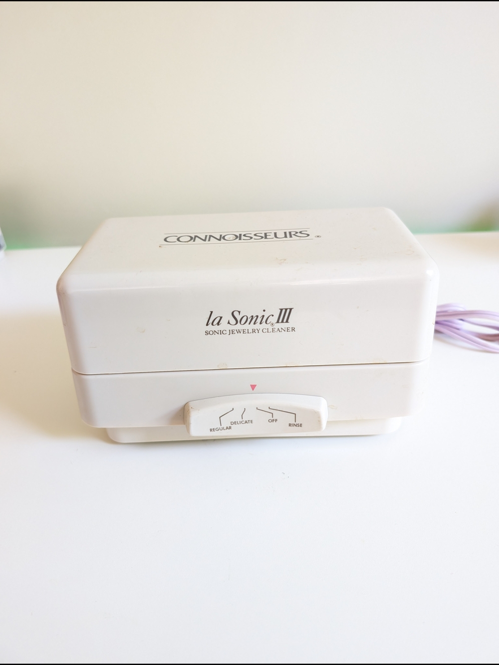 Connoisseurs la Sonic III Sonic Jewelry Cleaner - White
